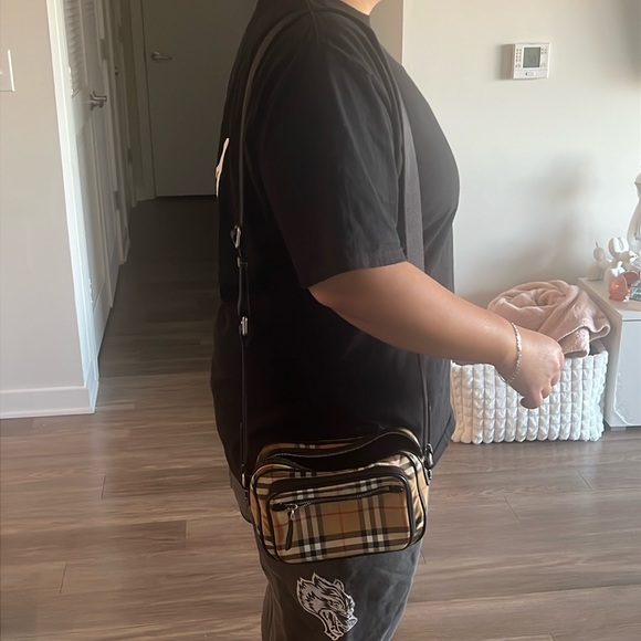 Burberry Front Pocket Crossbody Bag Checkered Canvas - Picture 9 of 11